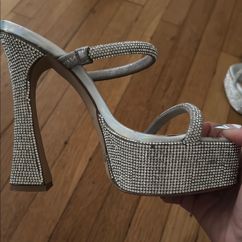 Steve Madden Silver Sparkley Platform Heels - Picture 3 of 3